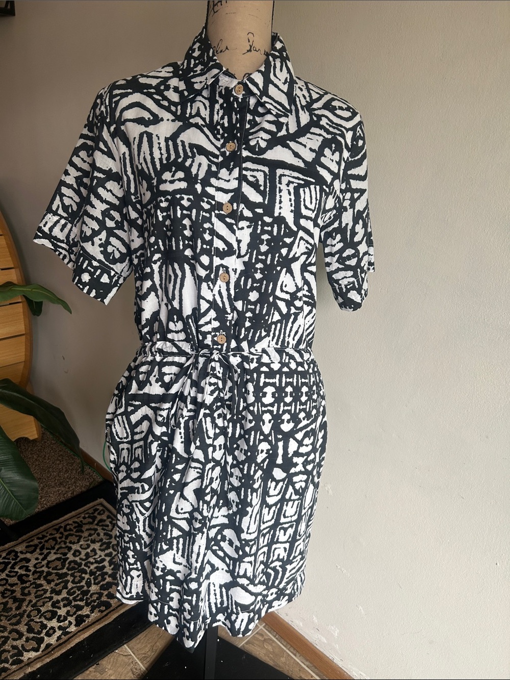 Willa Story Black White Abstract Virgin Wool Blend  Shirt Dress Size Medium